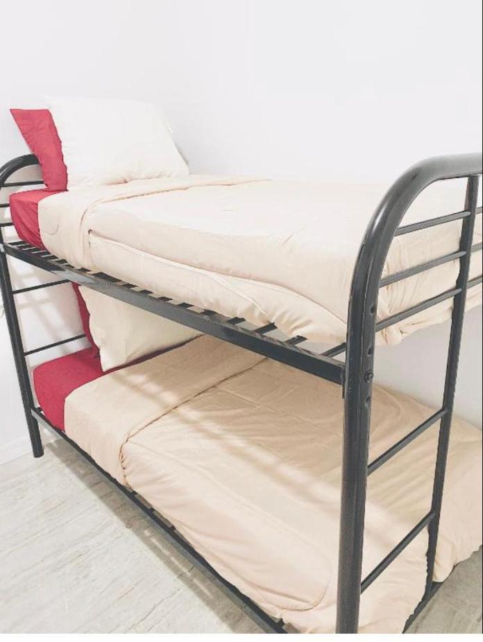 Women Only Rooms - Men Only Rooms - Free Wifi - Coffee Parking - Lockers Miami Zewnętrze zdjęcie